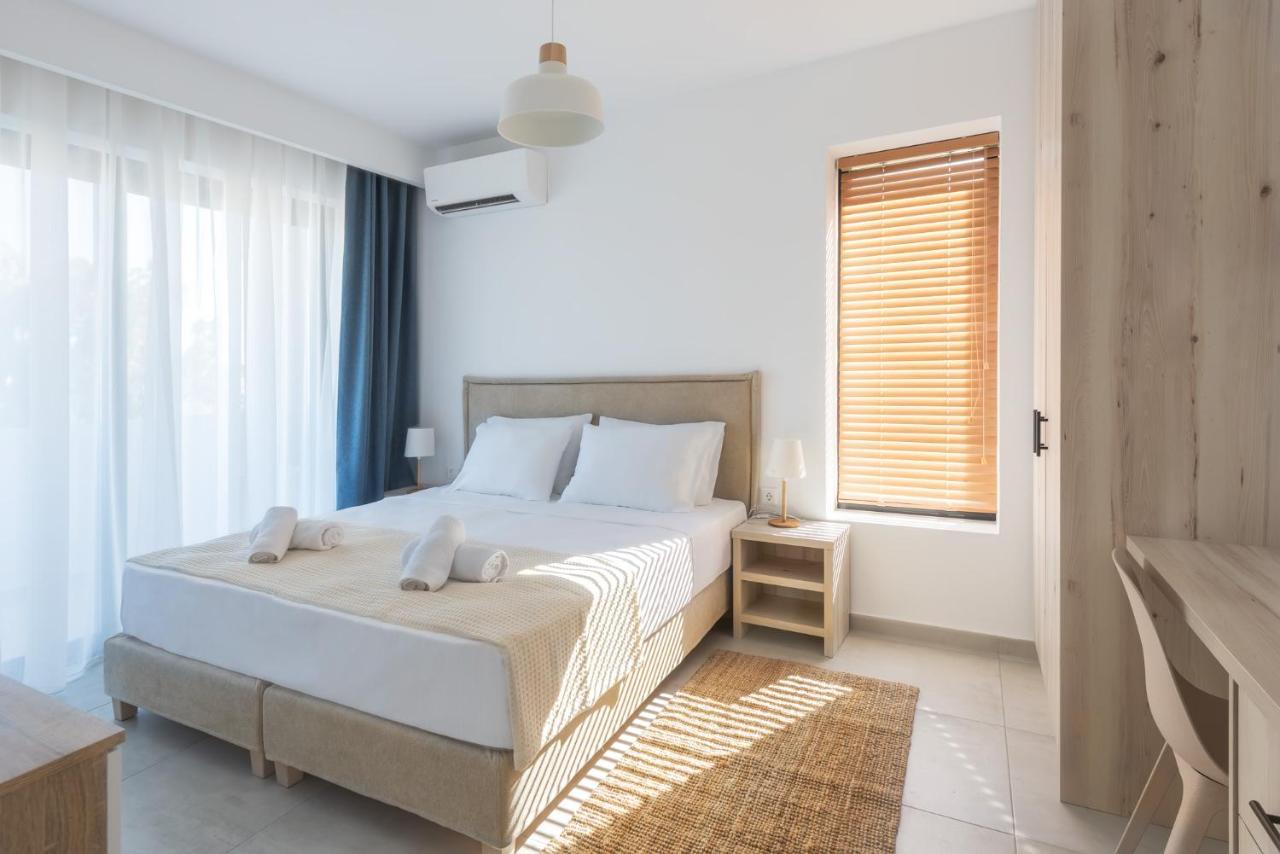 Aquarama Pool Apartments Ixia  Exterior photo